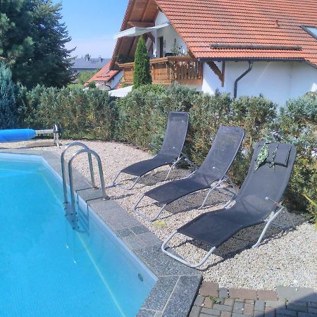 Ferienwohnung Und Pension Guertler Mohlsdorf Exteriör bild