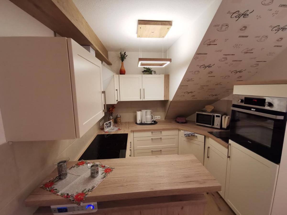 Ferienwohnung Und Pension Guertler Mohlsdorf Exteriör bild